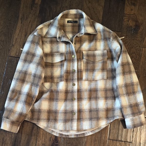 Fringe Shacket - Picture 4 of 4